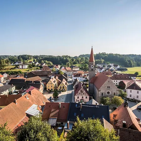 Hotel Burg Falkenberg *